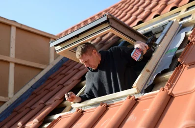 Pose de fenêtres de toit Velux à Vallesvilles